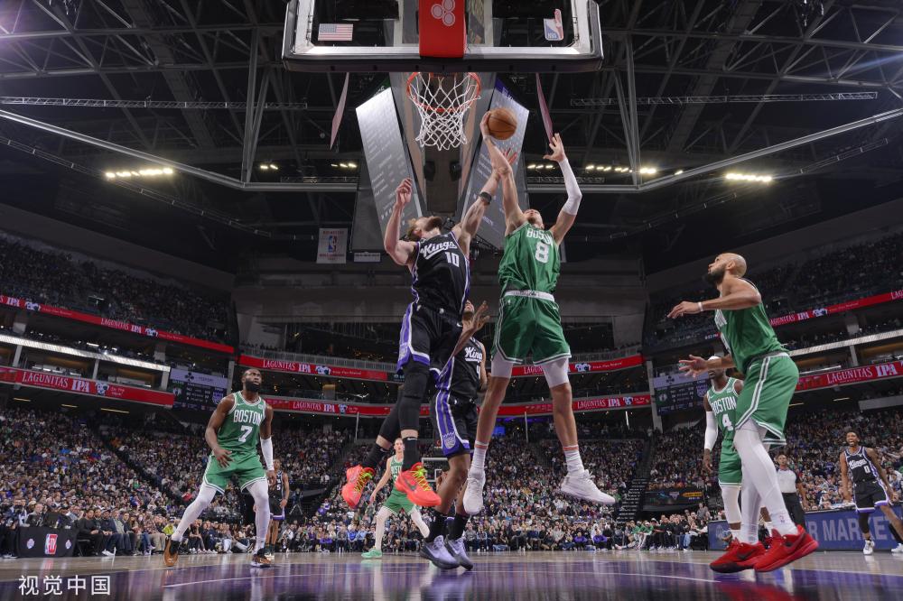 这名年轻的 这名年轻的