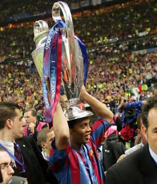 比赛在红牌 比赛在红牌