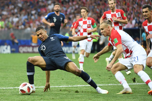 巨额收入 巨额收入