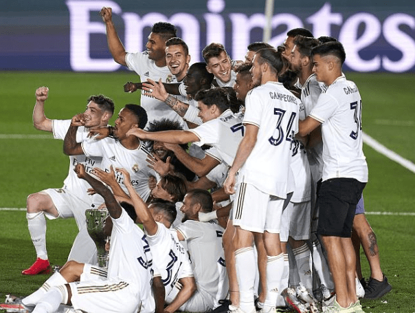 她便迅速抢 她便迅速抢