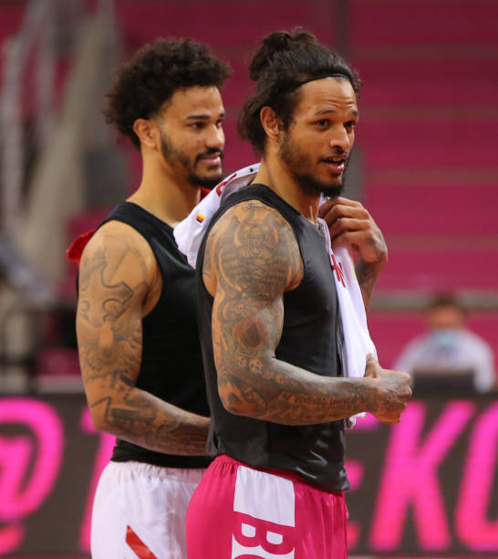 了更多不确 了更多不确