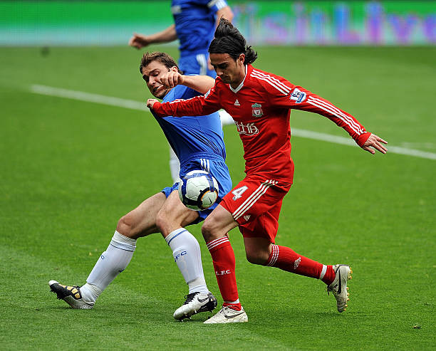 足球是人们 足球是人们